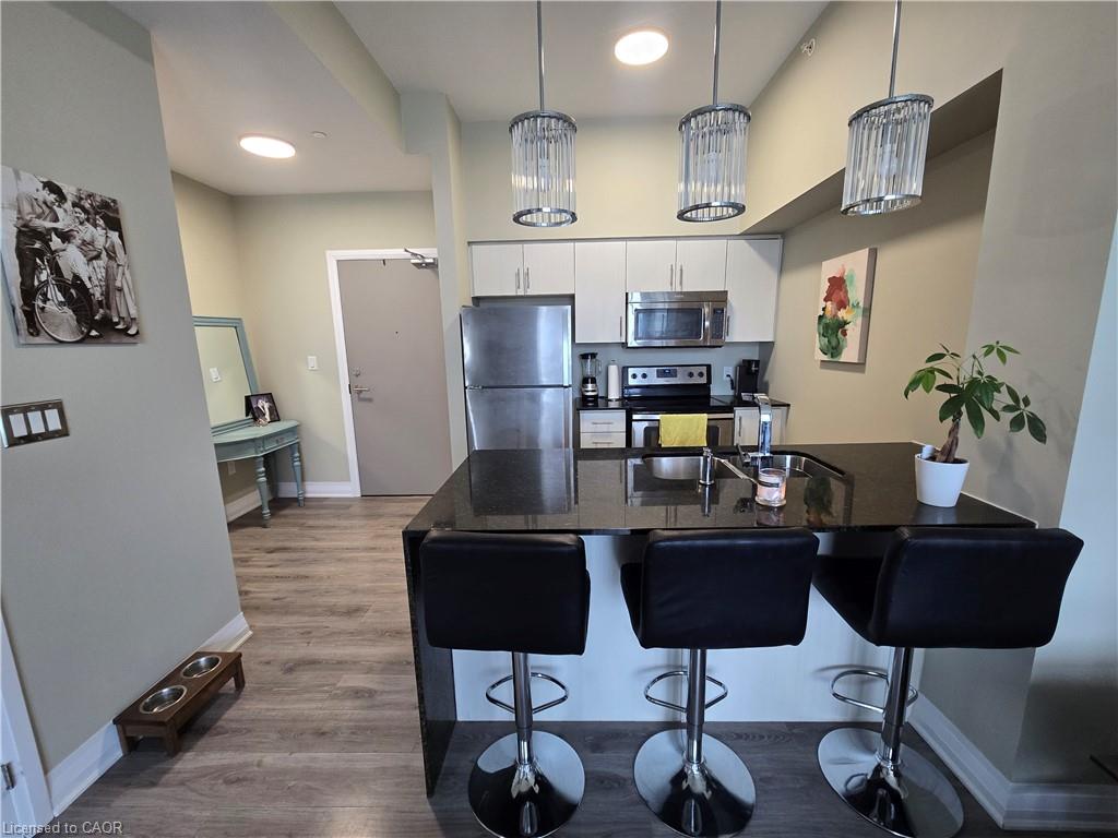 10 Concord Place #521, Grimsby, Ontario  L3M 0G6 - Photo 4 - 40834645